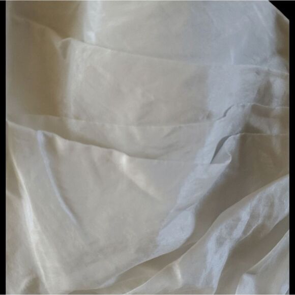 DEMETRIOS Wedding Dress - Size 16 - Picture 3 of 7